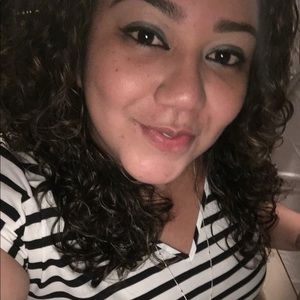 Meet your Posher, Sandra